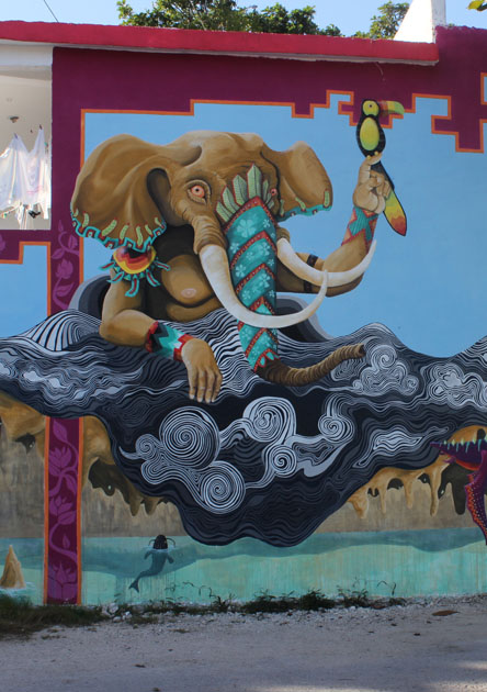 DHERZU UZALA, Fervent défenseur de la nature et de la faune marine, cet artiste mexicain d’une trentaine d’année déploie...