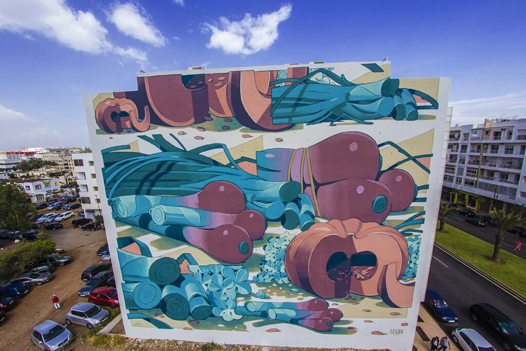 ARYZ, Son nom est devenu incontournable dans le petit milieu international du street-art. Aryz, du haut de ses 29 ans, multiplie les murs...