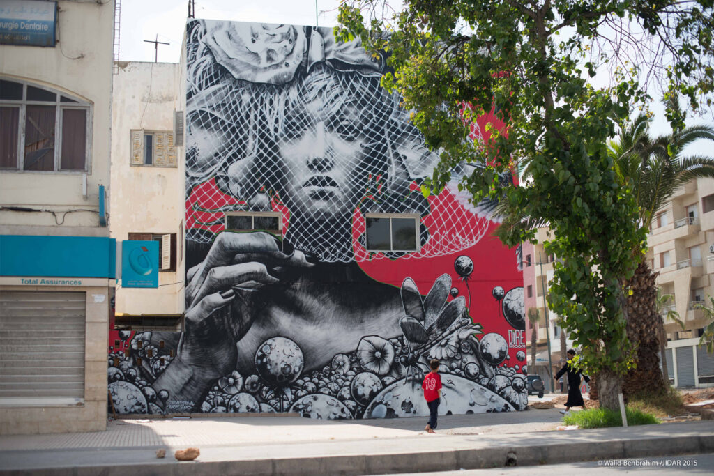DIRE132, Figure incontournable du graffiti marseillais et membre du légendaire Crew 132 (Marseille-Paris), Dire132 commence le graffiti en...