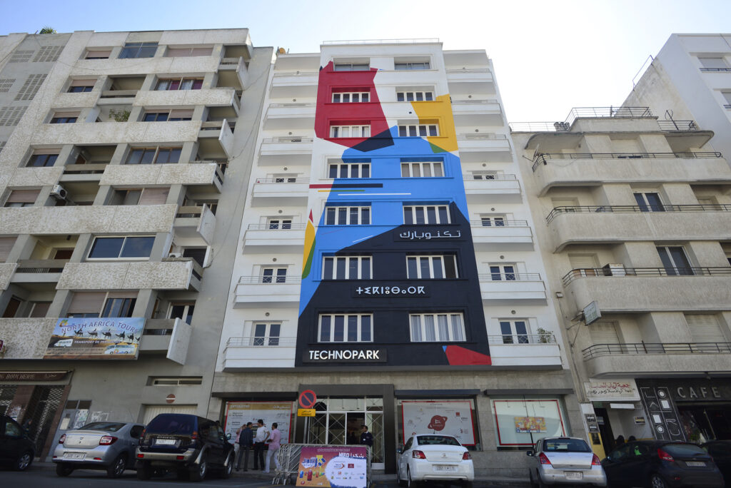 Remi Rough, Street-artiste, designer, directeur artistique et auteur, Remi Rough commence le graffiti en 1984...
